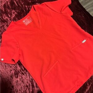Figs scrub top size women’s large